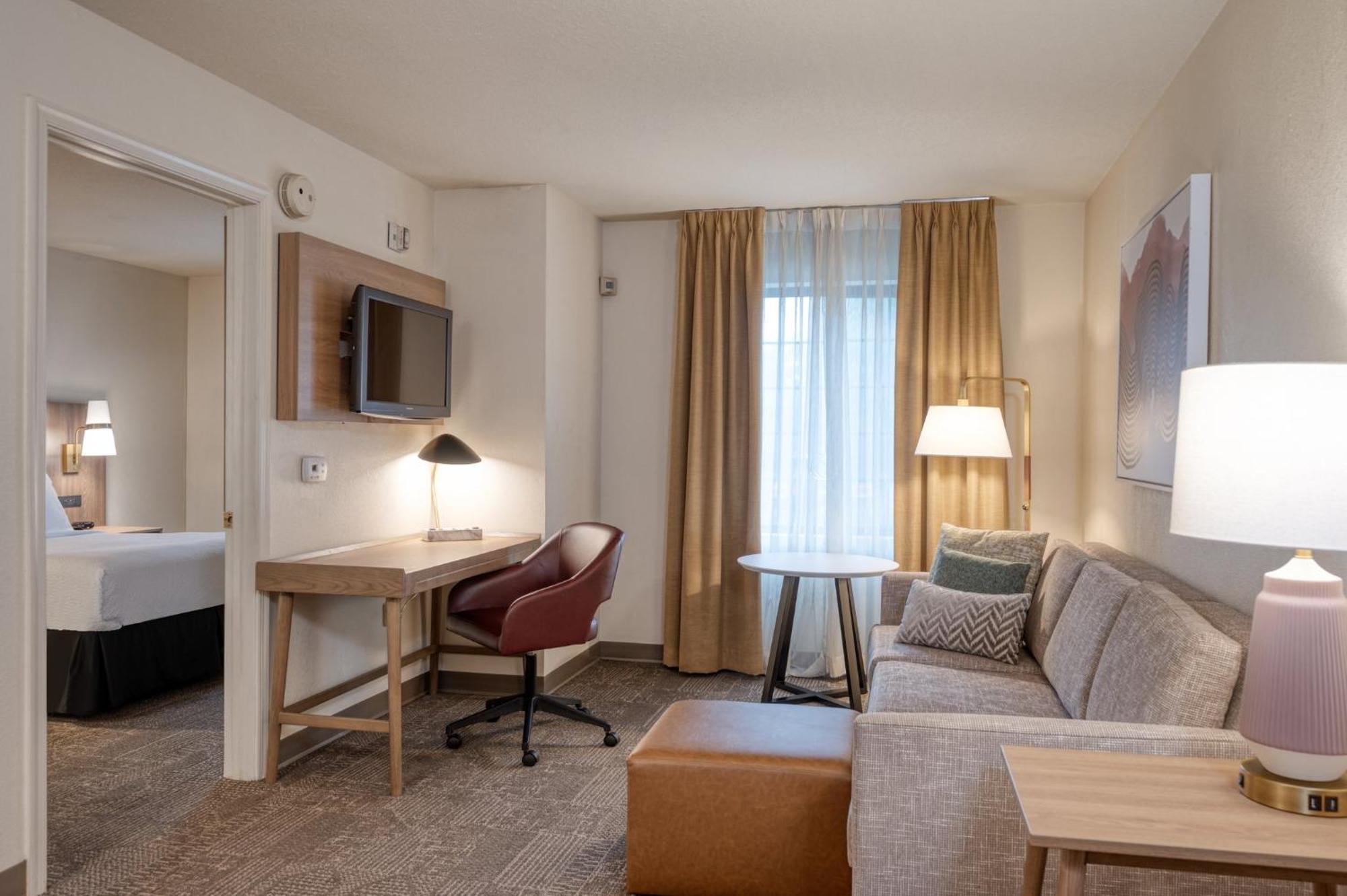 Staybridge Airport Lehigh Valley By Ihg Allentown